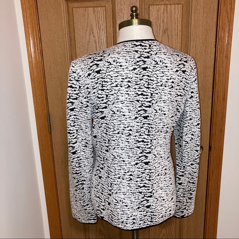 Calvin Klein Soft Patterned Jacket - image 3